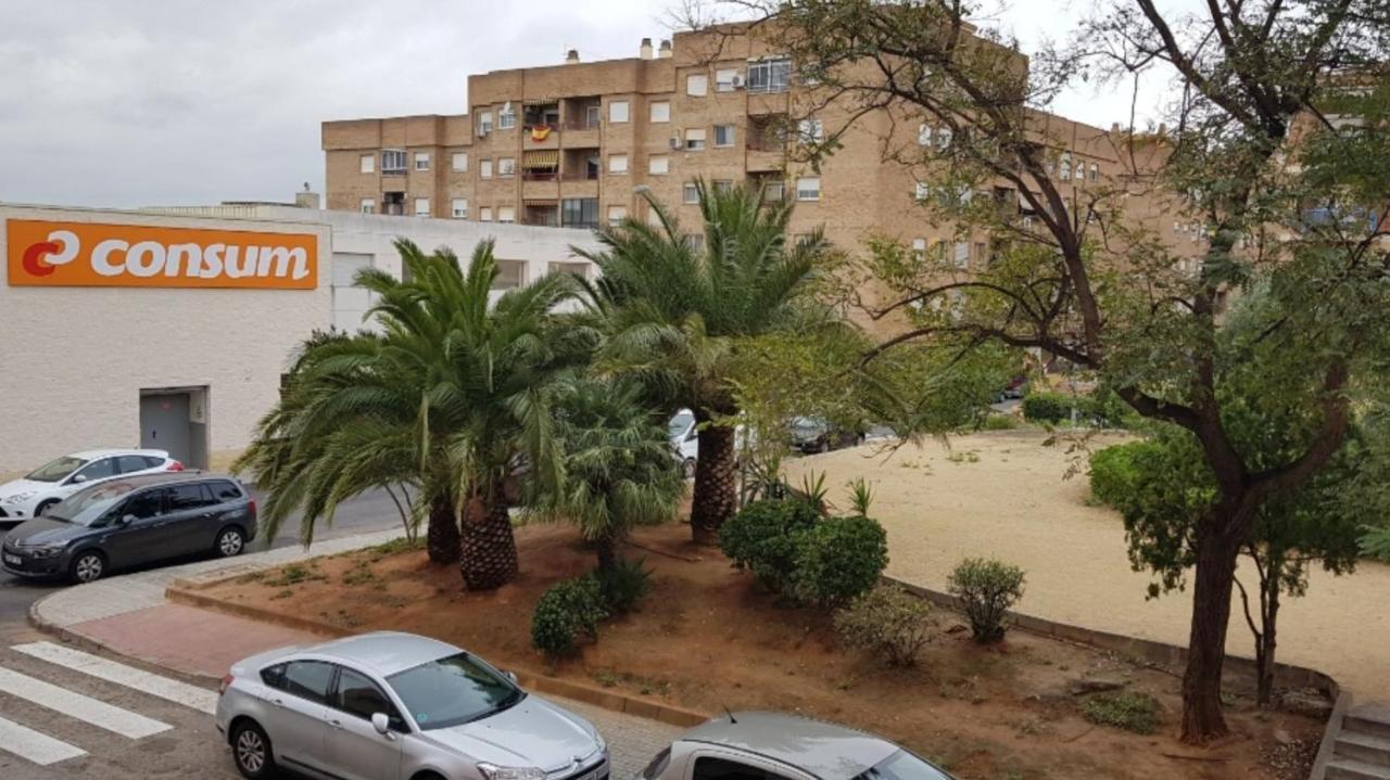 Habitacion Privada Cerca De Valencia En Vivienda Compartida Paterna Kültér fotó