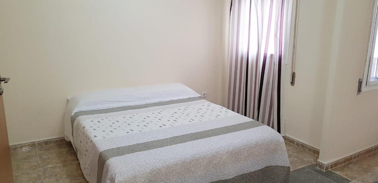 Habitacion Privada Cerca De Valencia En Vivienda Compartida Paterna Kültér fotó
